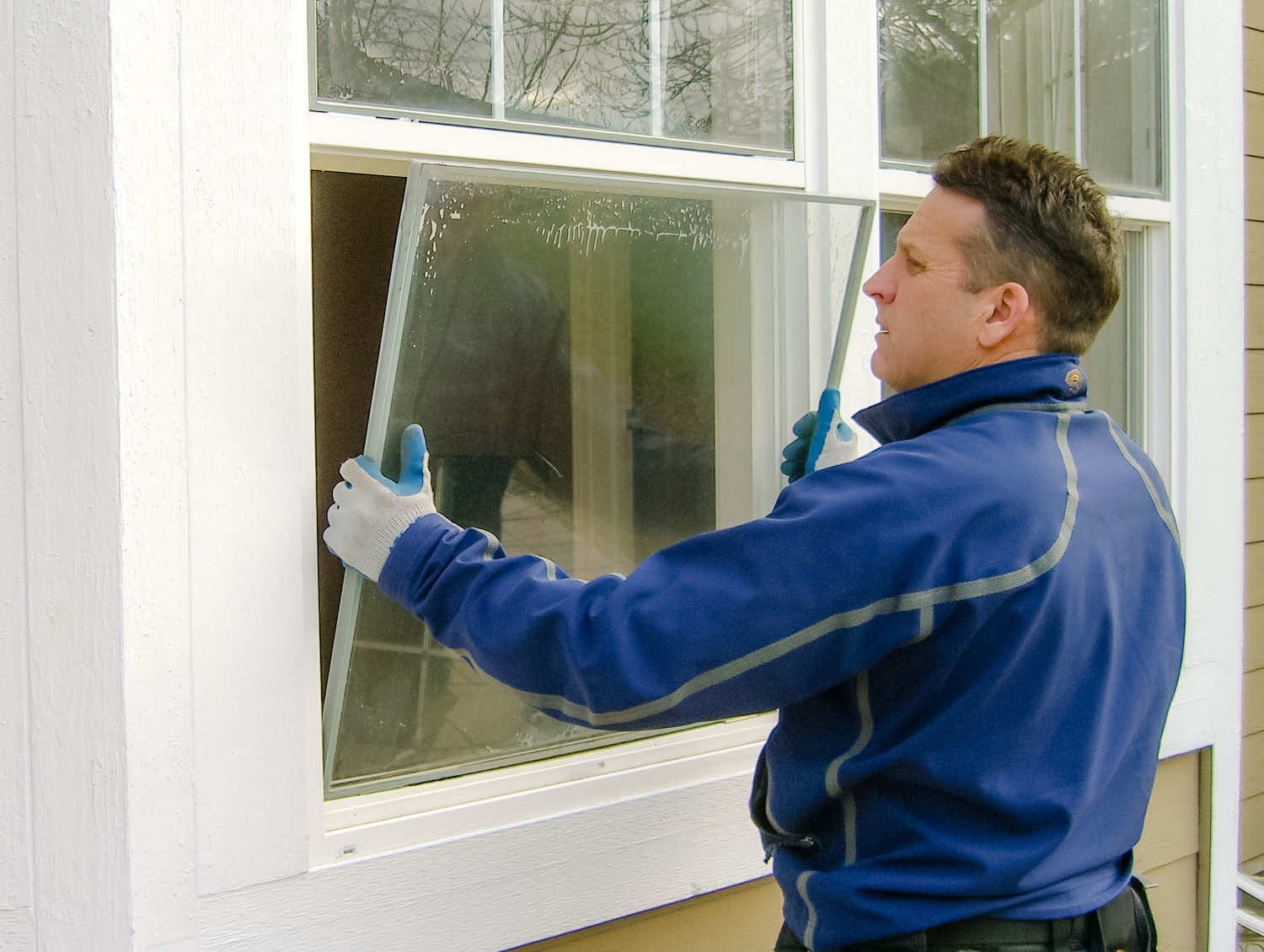 residential glass replacement in Denver & Chicago and near areas by United Windows Pro